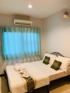 Hotels in Amphoe Kaset Wisai